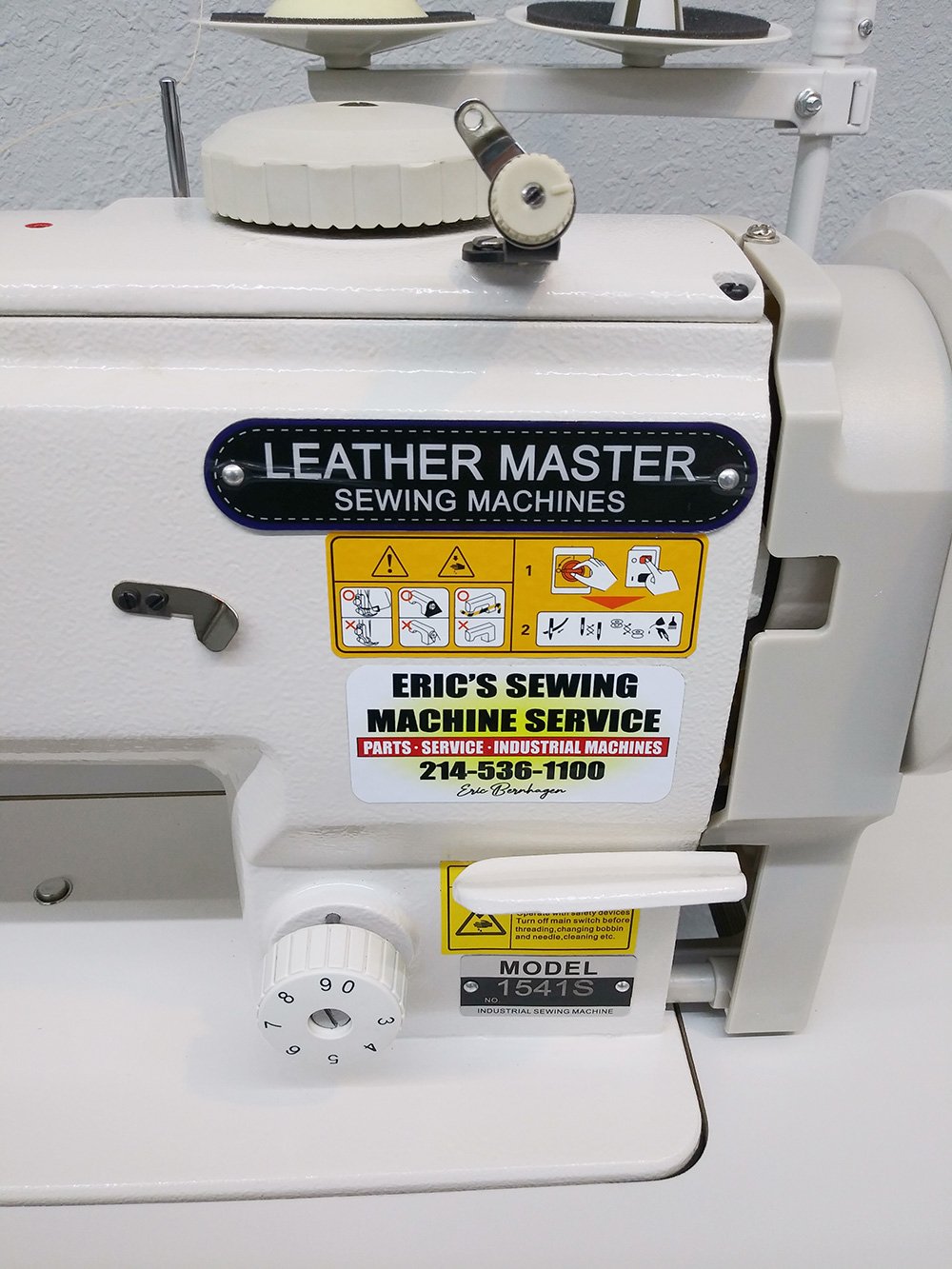 LEATHER MASTER 1541S Walking Foot Upholstery Sewing Machine