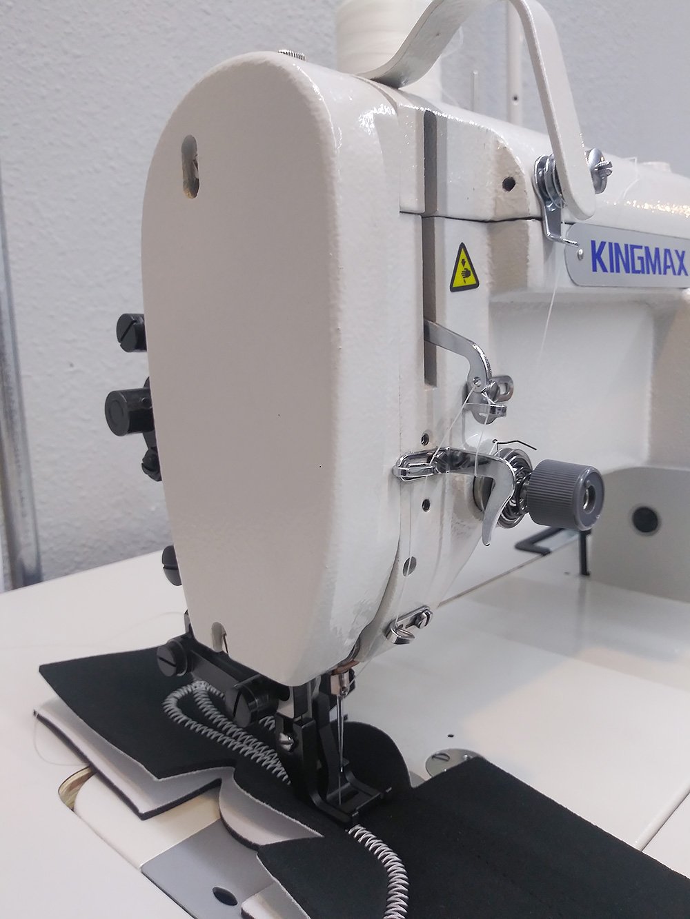 KINGMAX GT-146 Walking Foot Zig Zag Sewing Machine