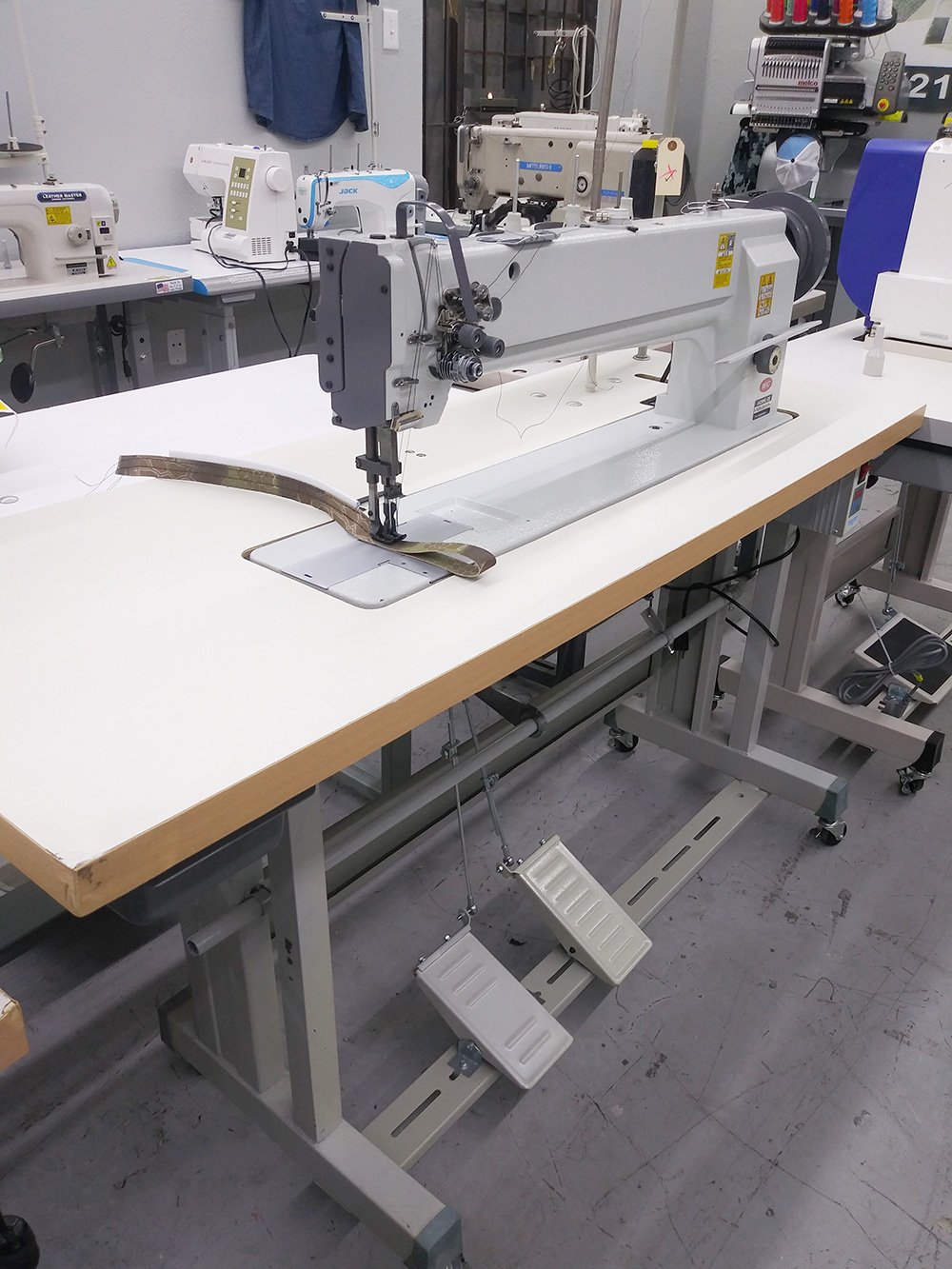 4420HL-25 25" Long Arm Walking Foot Sewing Machine