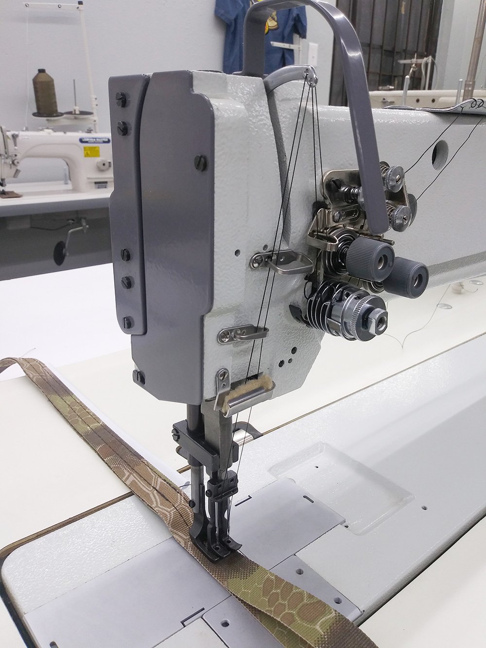 4420HL-25 25" Long Arm Walking Foot Sewing Machine