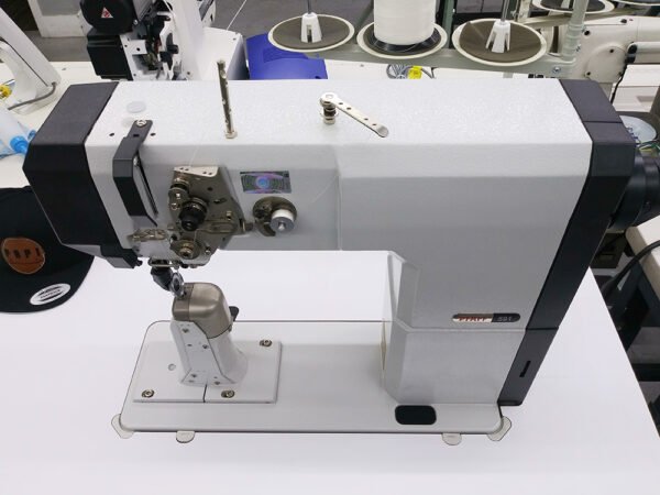 PFAFF 591 Top and Bottom Feed Roller Foot Post Bed Sewing Machine