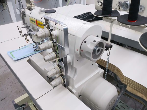 JACK 8569 Coverstitch Sewing Machine with Direct Drive