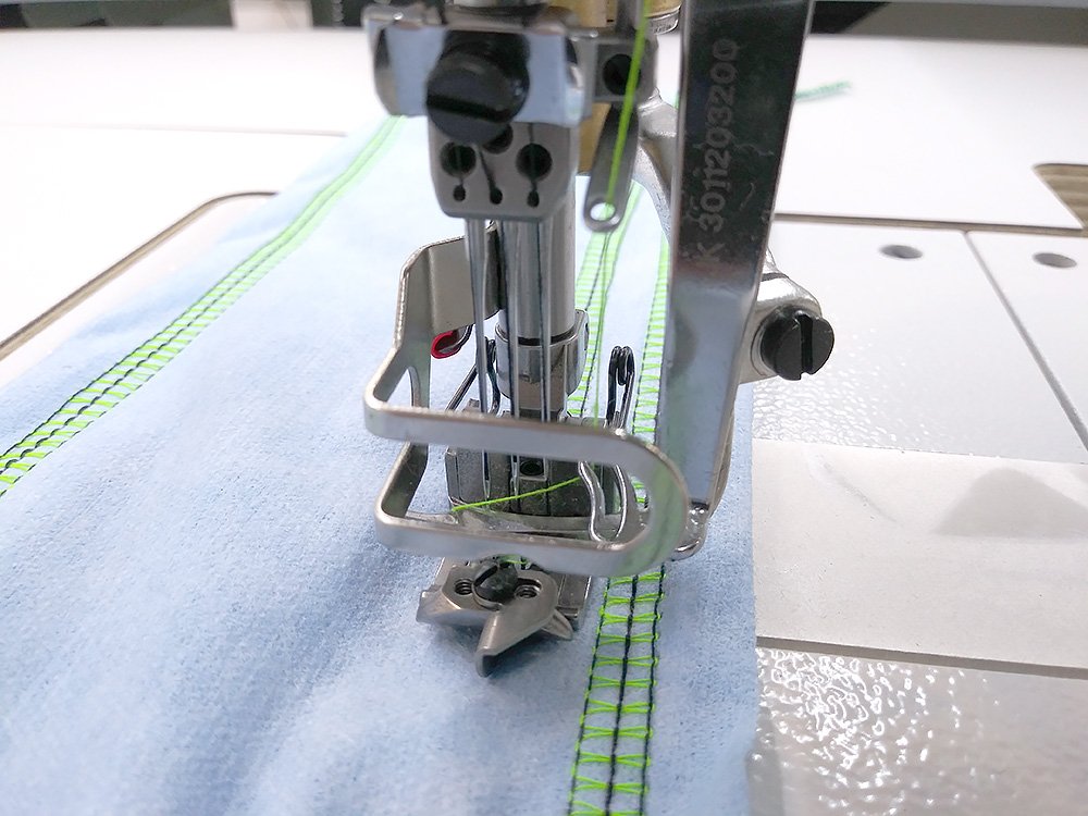 JACK 8569 Coverstitch Sewing Machine with Direct Drive