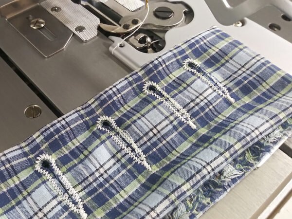 JACK JK-T9820-02 Electronic Key Hole Sewing Machine