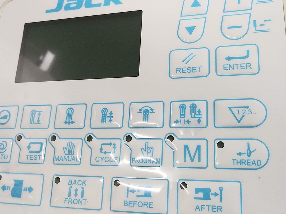 JACK JK-T9820-02 Electronic Key Hole Sewing Machine