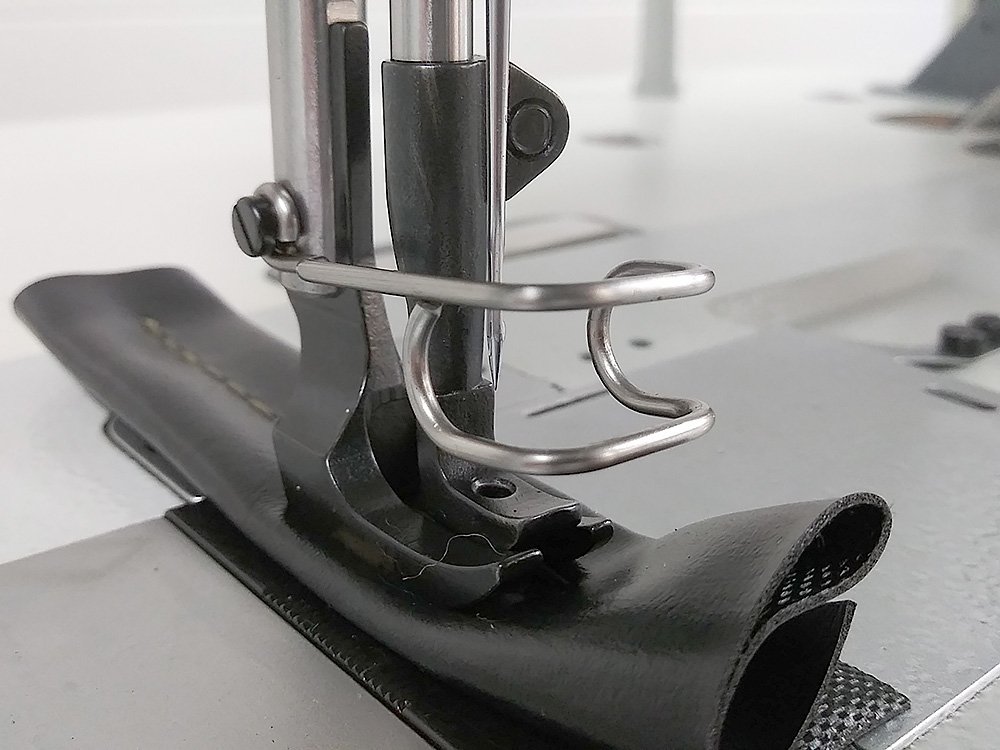 HIGHLEAD GC20618-1-D Automatic Walking Foot Sewing Machine